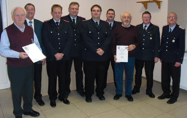 geehrte befoerderte gratulanten 2013 - 600