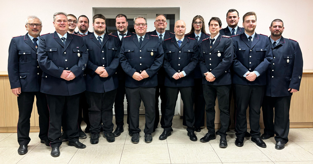 Geehrte und beförderte Kameraden der Feuerwehr Großenrode